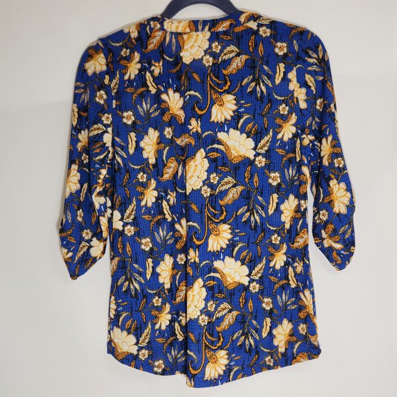 Emily Daniel's Stretchy Top - Picture 7 of 10